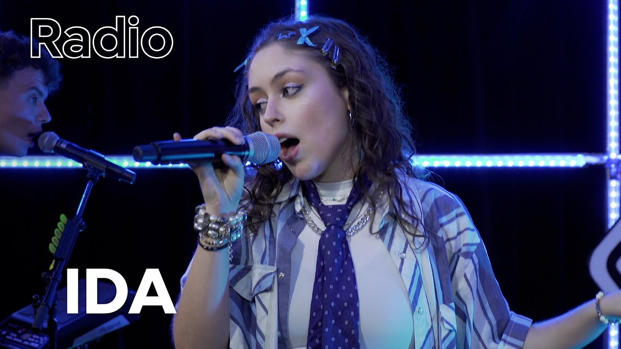 IDA - live at 3voor12 Radio